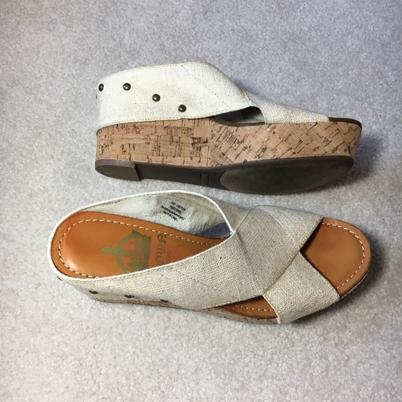 comfy slip on platform shoes